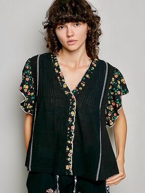 💛 Hello Gorgeous! POL COTTON V-Neck Floral Ruffle Sleeve Blouse
